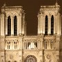 Notre Dame de Paris: typisches Bild einer gotischen Zweiturmwestfassade mit Königengalerie